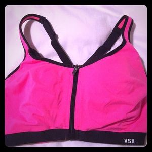 🎉SALE!🎉Victoria’sSecret Knockout Sports Bra NWOT
